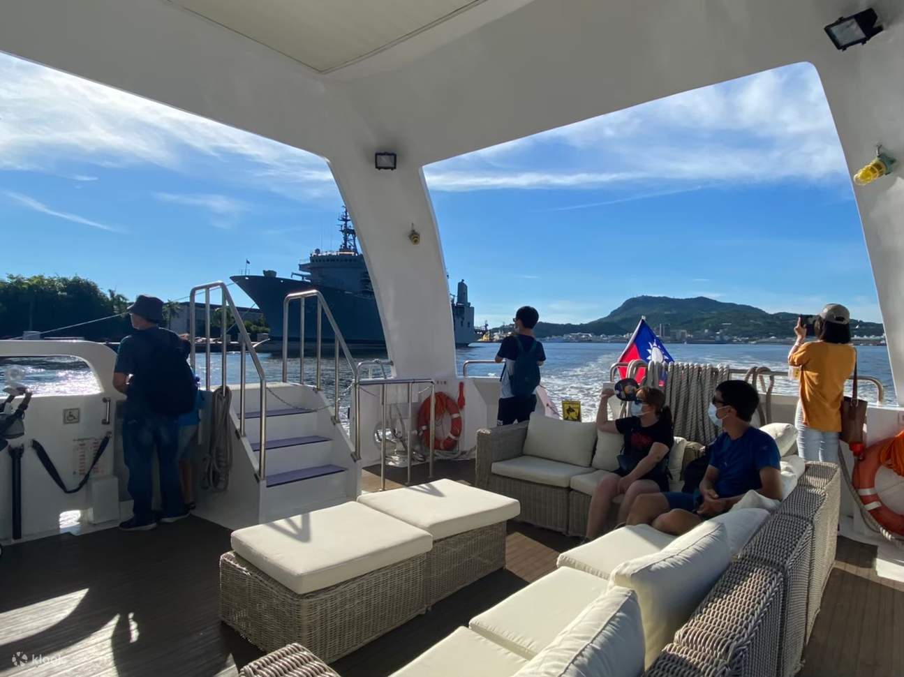 L'activité passe devant diverses attractions célèbres, dont le Kaohsiung Pop Music Center