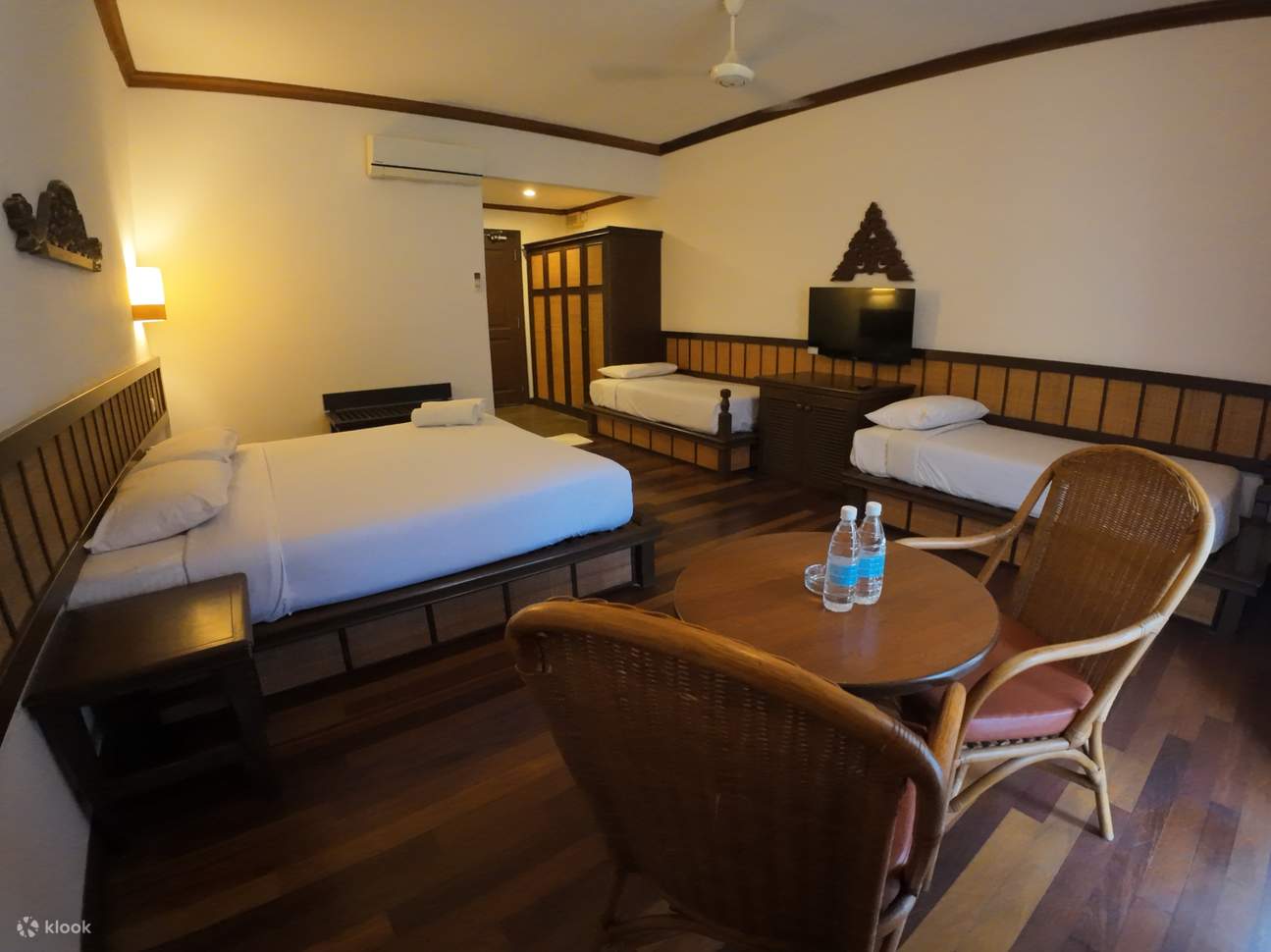 Kamar Deluxe dengan Pemandangan Taman untuk 4 Orang Dewasa