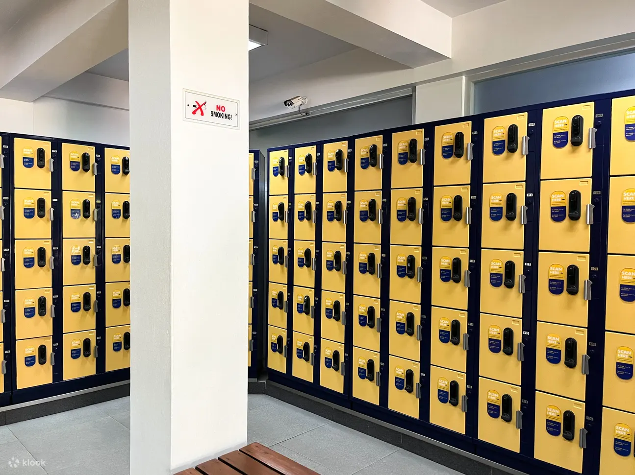 locker at waterbom