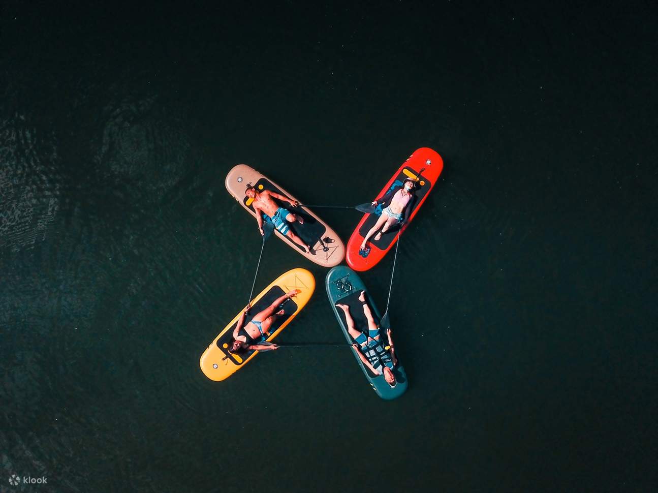 Experience the trendiest stand-up paddleboarding (SUP) and immerse yourself in the beautiful scenery of the Xiuguluan River.