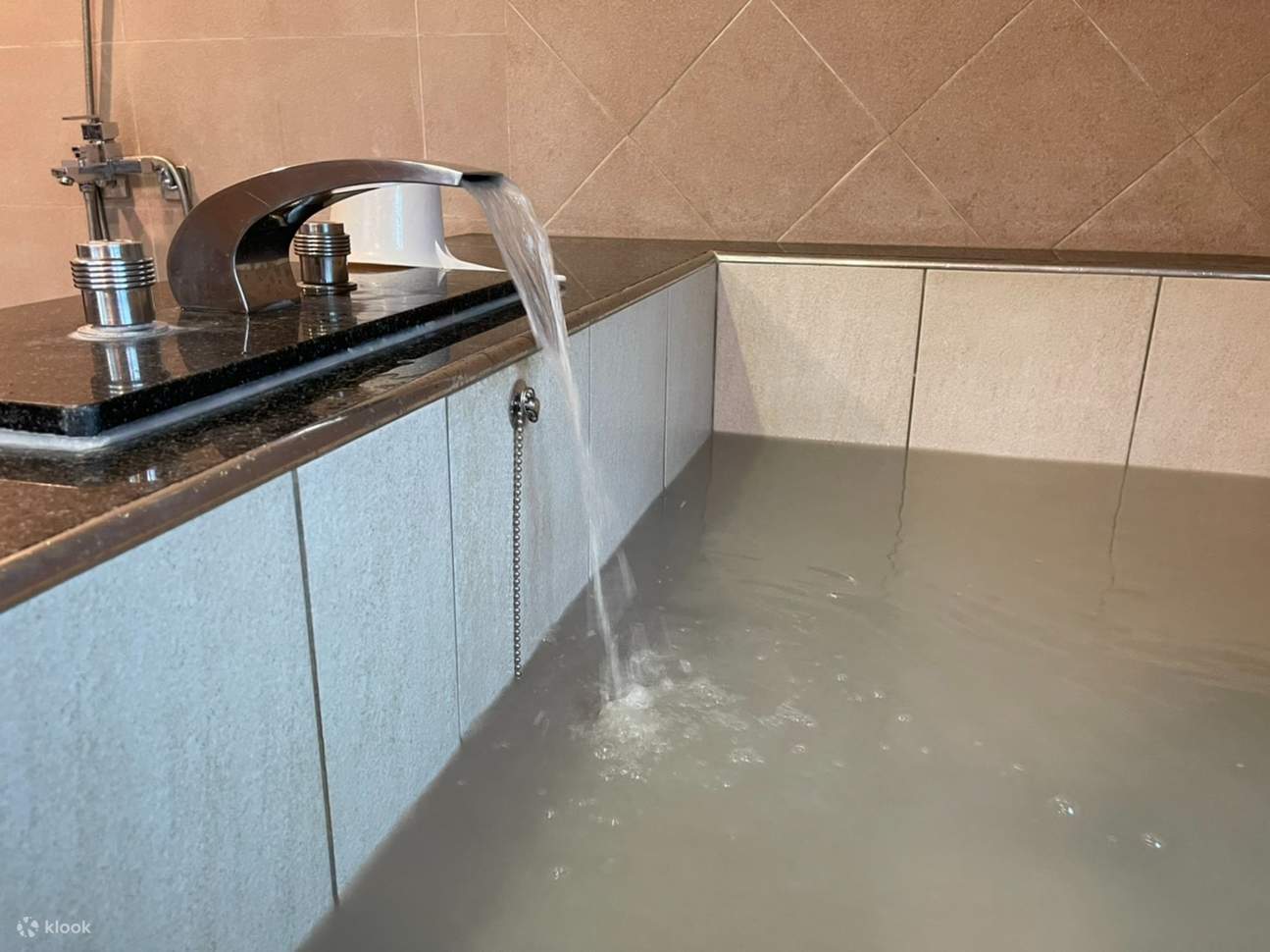 Sorgente termale di fango