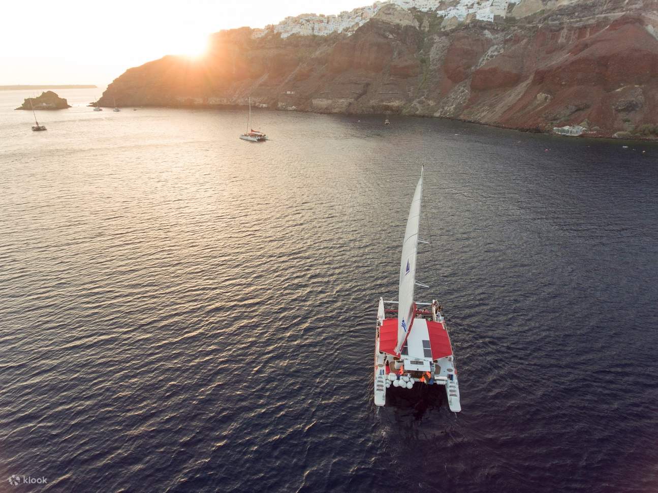 santorini caldera blue cruise