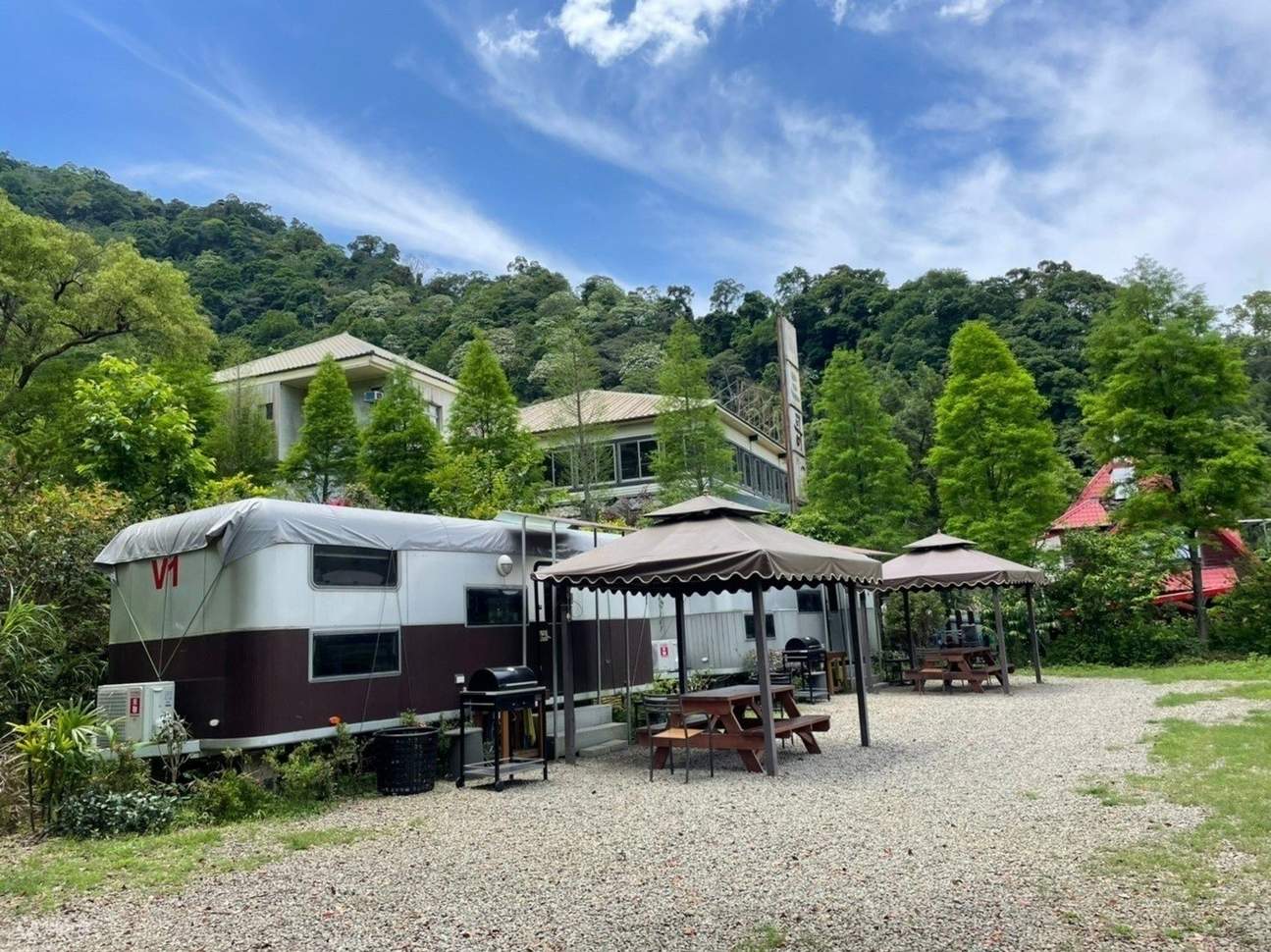 Campeggio a Hsinchu｜Tenuta Shi Jie｜Esperienza di Glamping di Lusso in Camper	