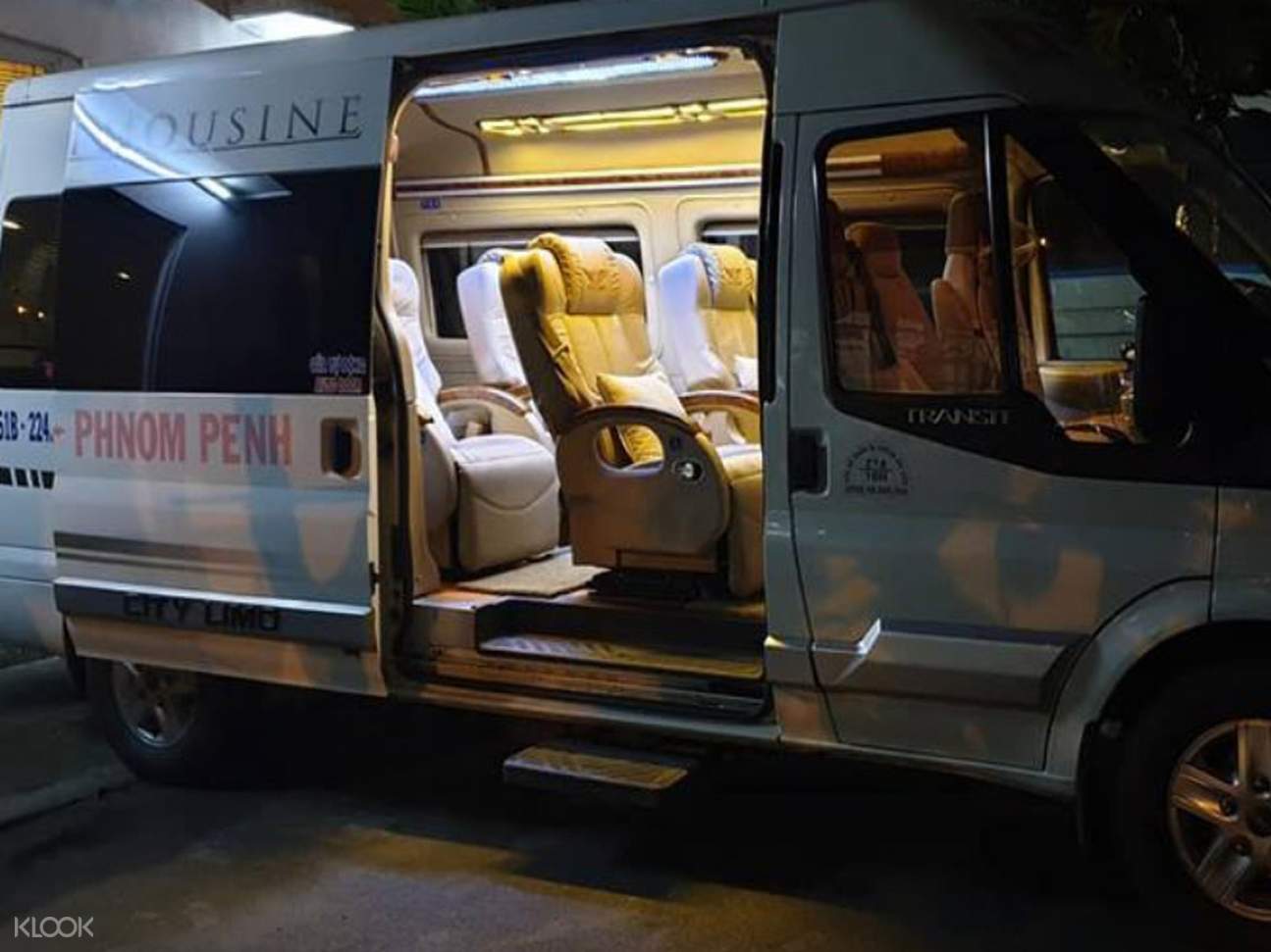 Shared Limousine Transfers between Ho Chi Minh City and Phnom Penh
