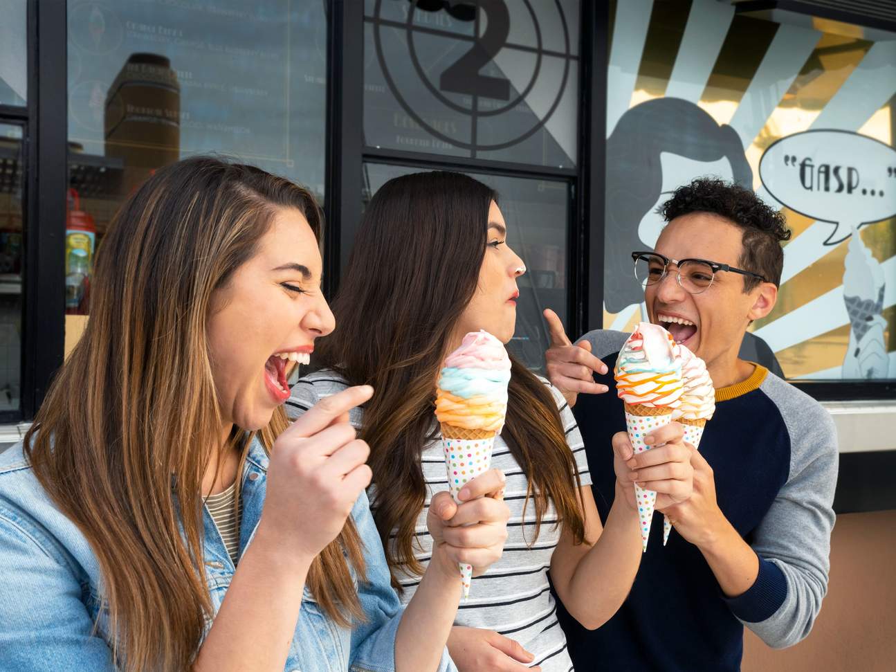 Tiket Universal Studios Hollywood - Manjakan diri Anda dengan beberapa makanan manis yang lezat sebagai hadiah yang pantas untuk hari yang menyenangkan di Universal Studios Hollywood