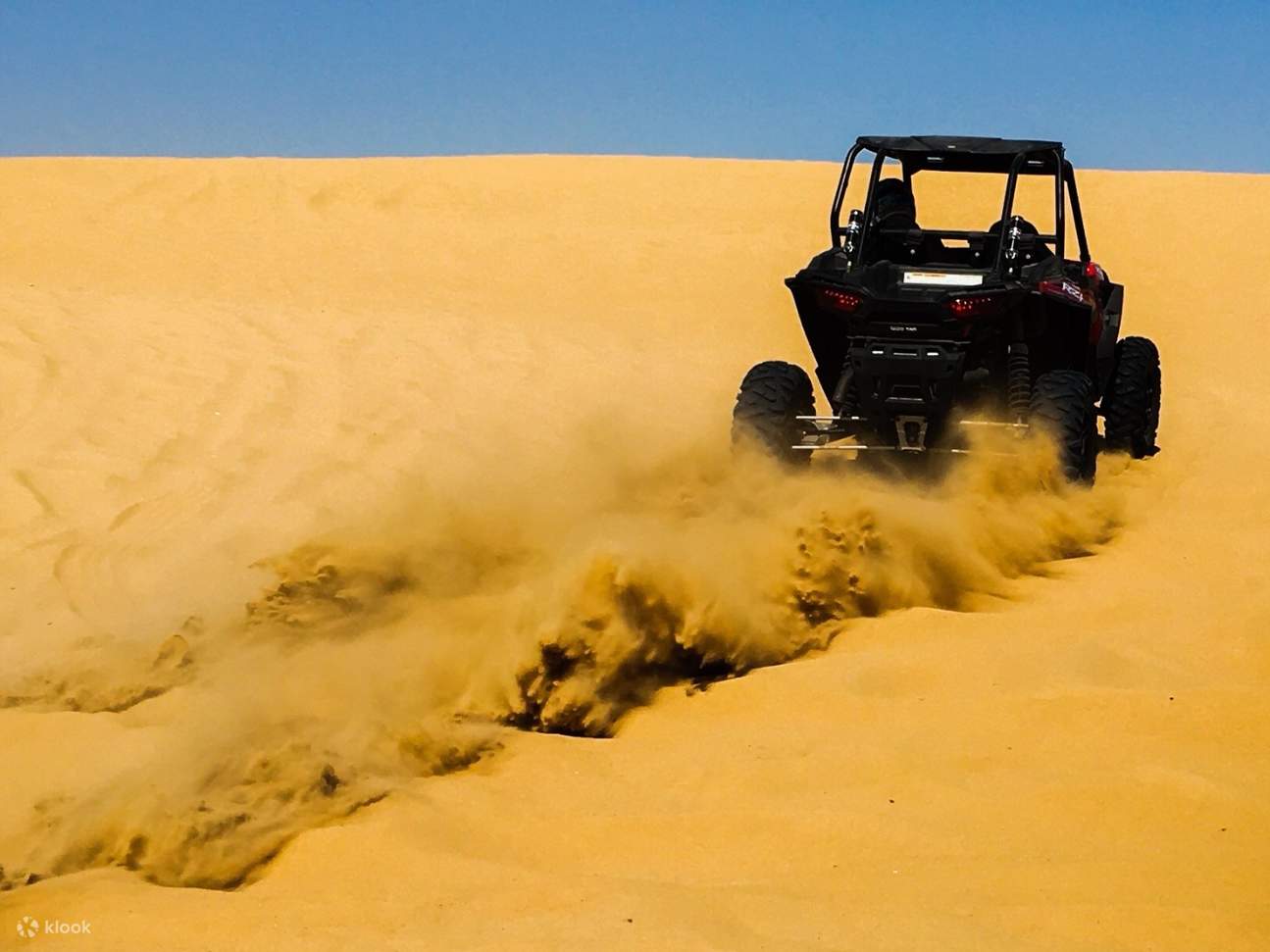 Dubai ATV über Sand