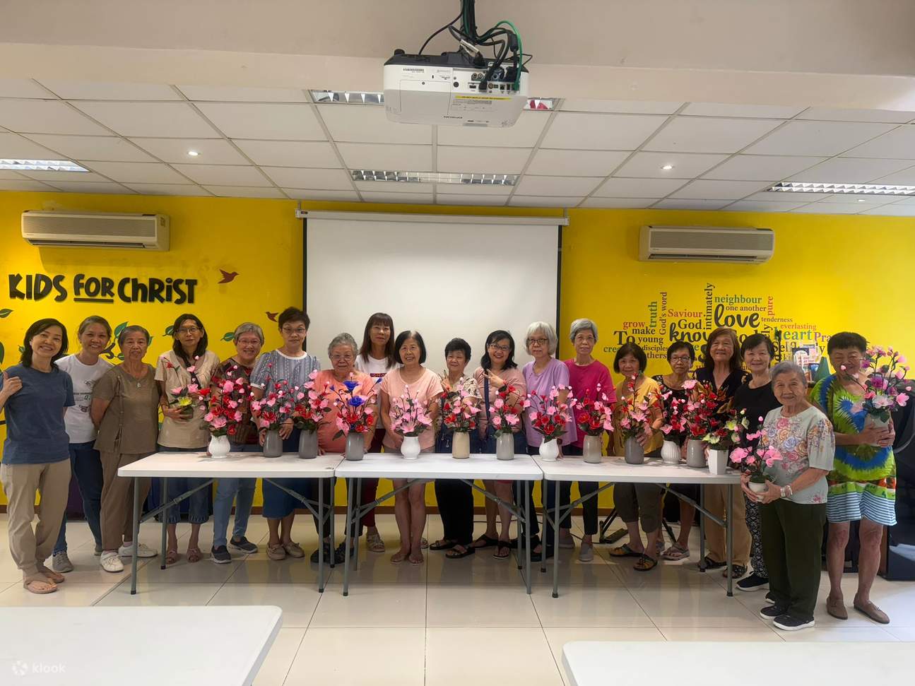 Hội thảo Nghệ thuật Dành cho Người cao tuổi có Hướng dẫn tại Singapore