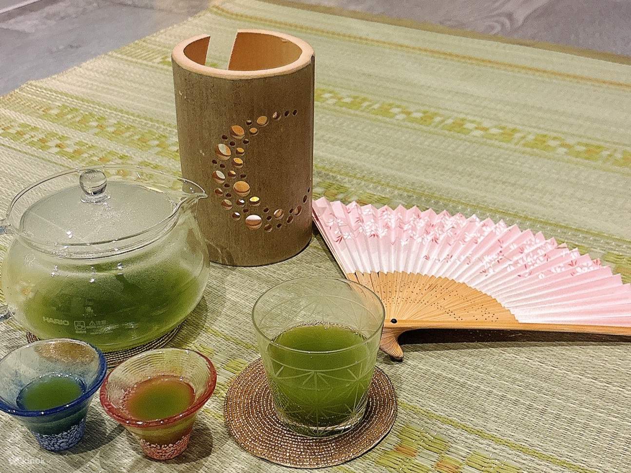 The store has a quiet and elegant environment. After the experience, you can enjoy Kyoto matcha and feel the Japanese hospitality.