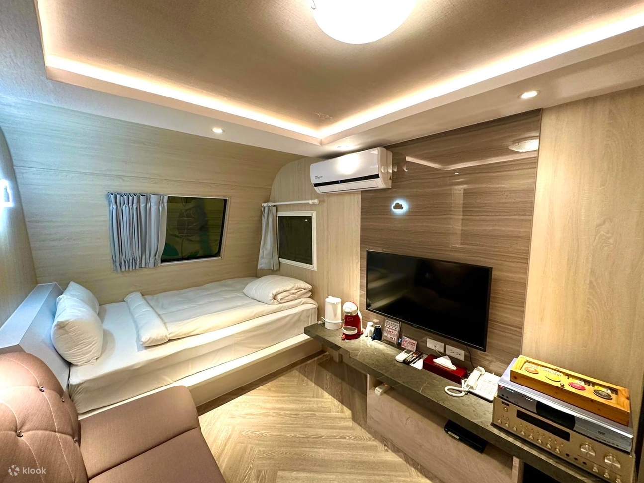 Poetry Garden Resort Night Activities