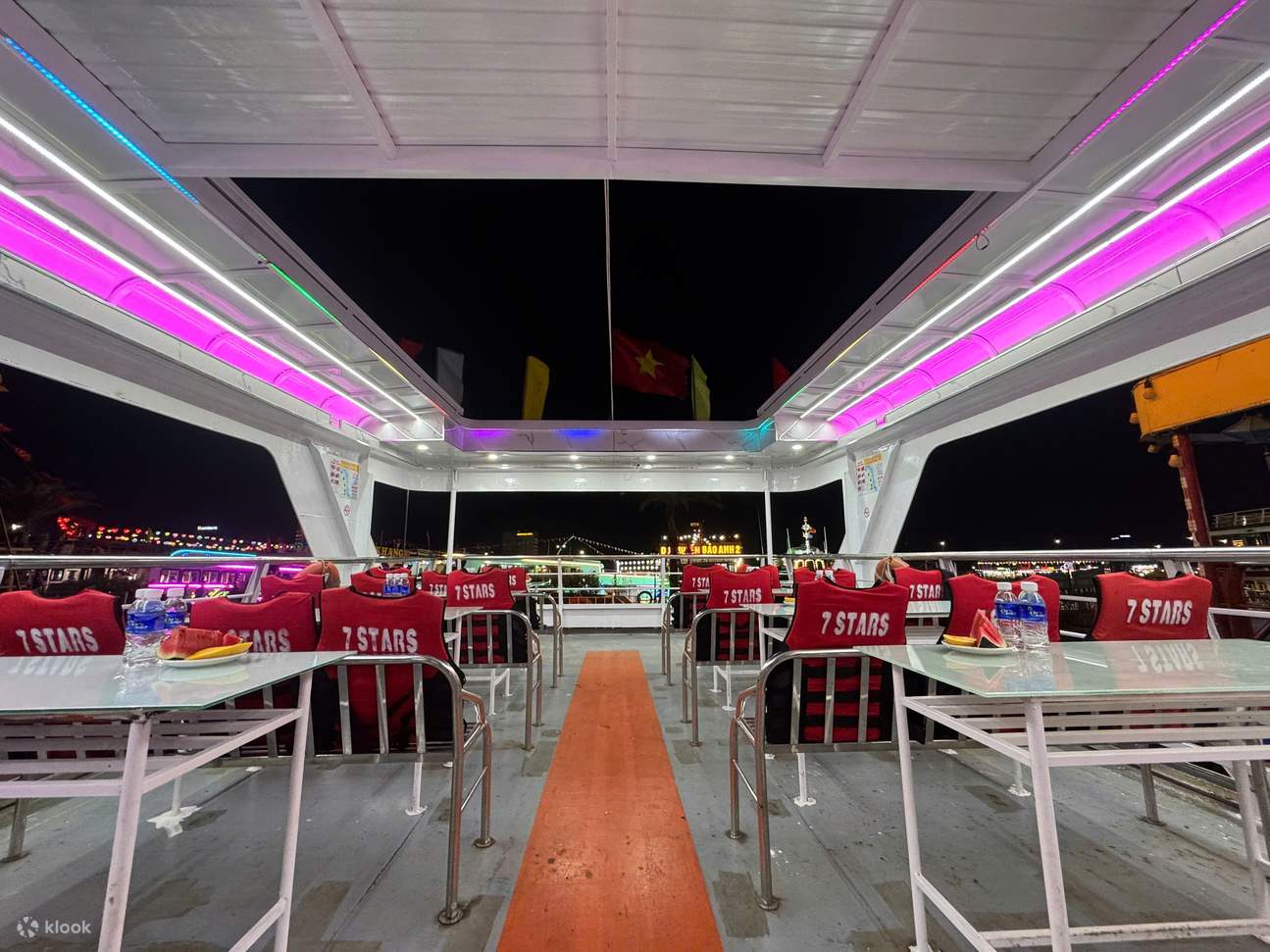 Explore el río Han de noche en el crucero 7STARS Da Nang