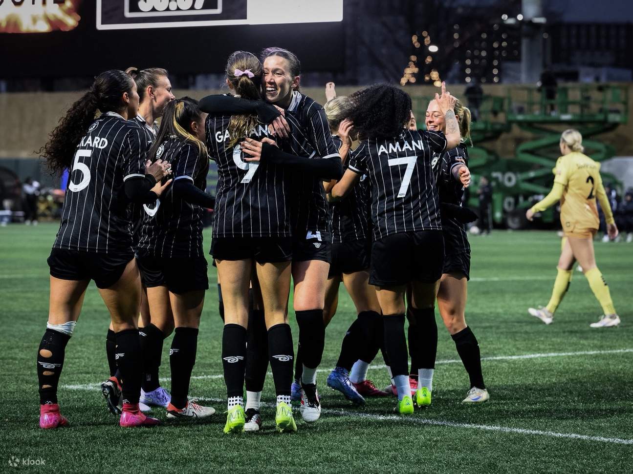 Perlawanan Bola Sepak Wanita Brooklyn FC di Maimonides Park