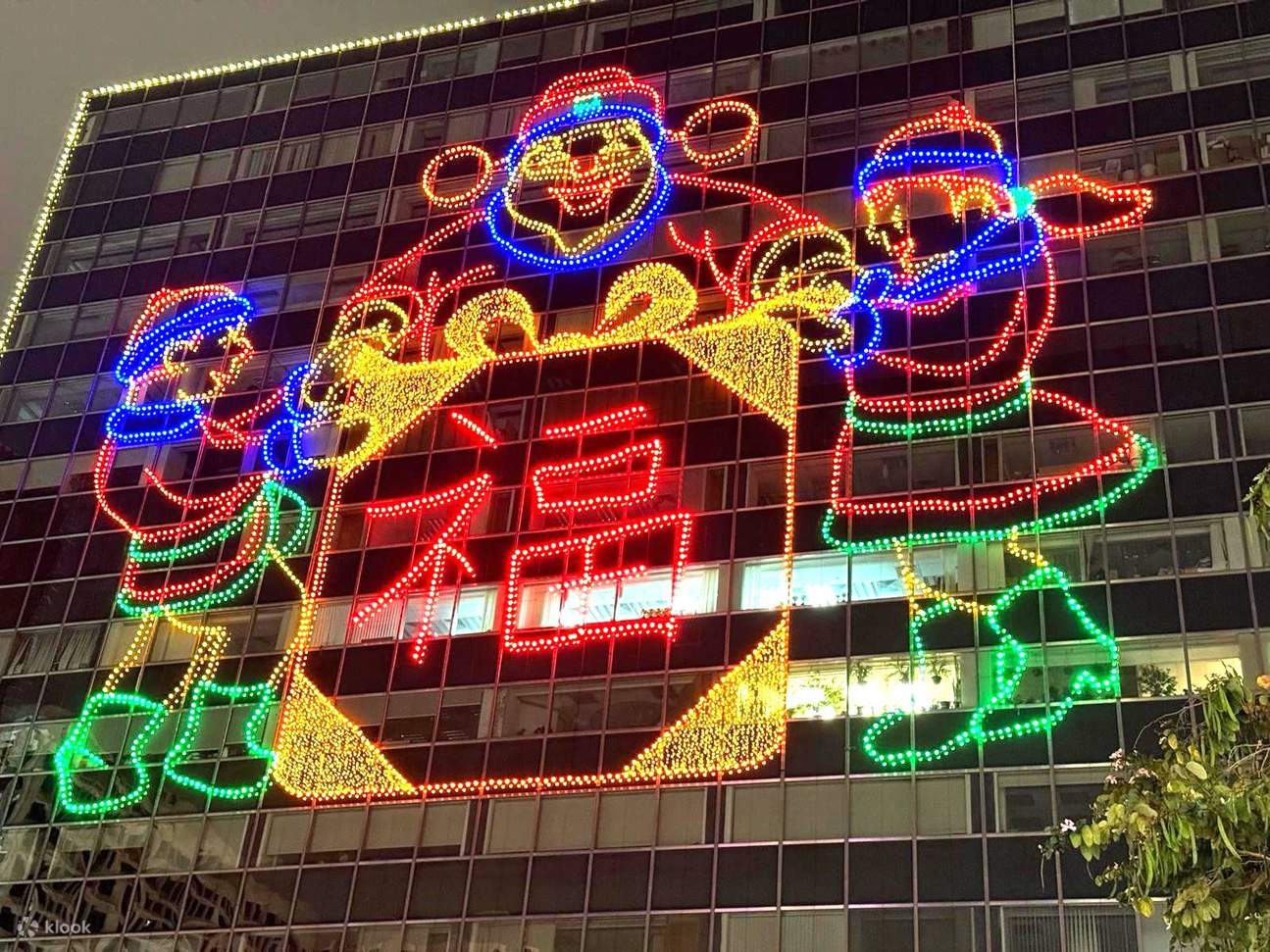 Lawatan Malam Bas Berbumbung Terbuka Krismas Hong Kong - Klook Amerika ...