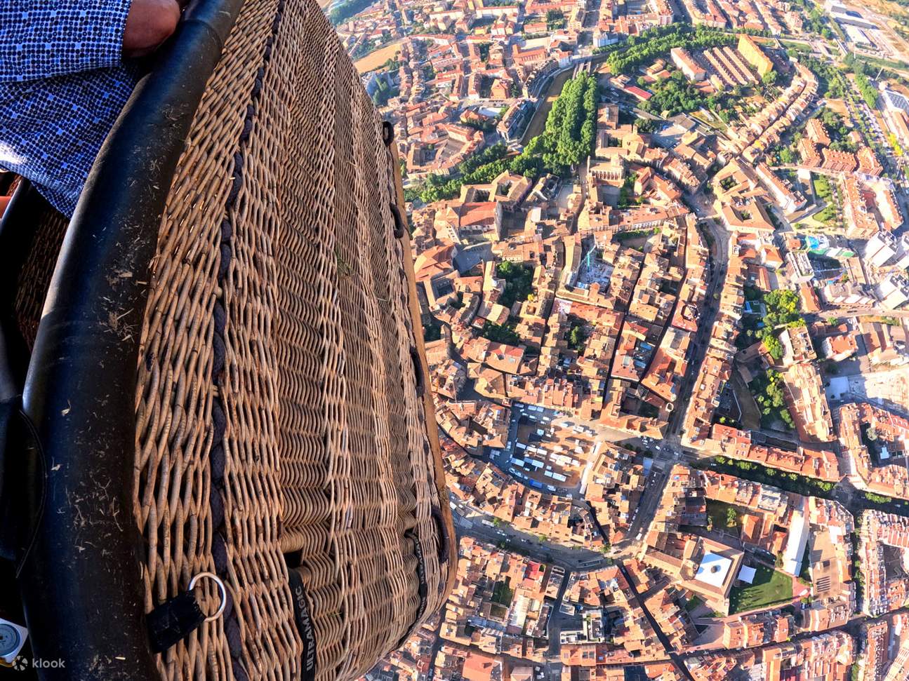 Giro in mongolfiera con prelievo opzionale da Barcellona