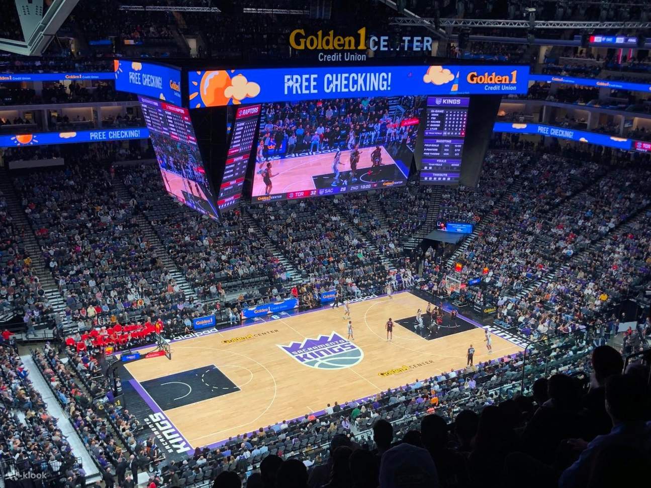 Trận bóng rổ Sacramento Kings tại Golden 1 Center