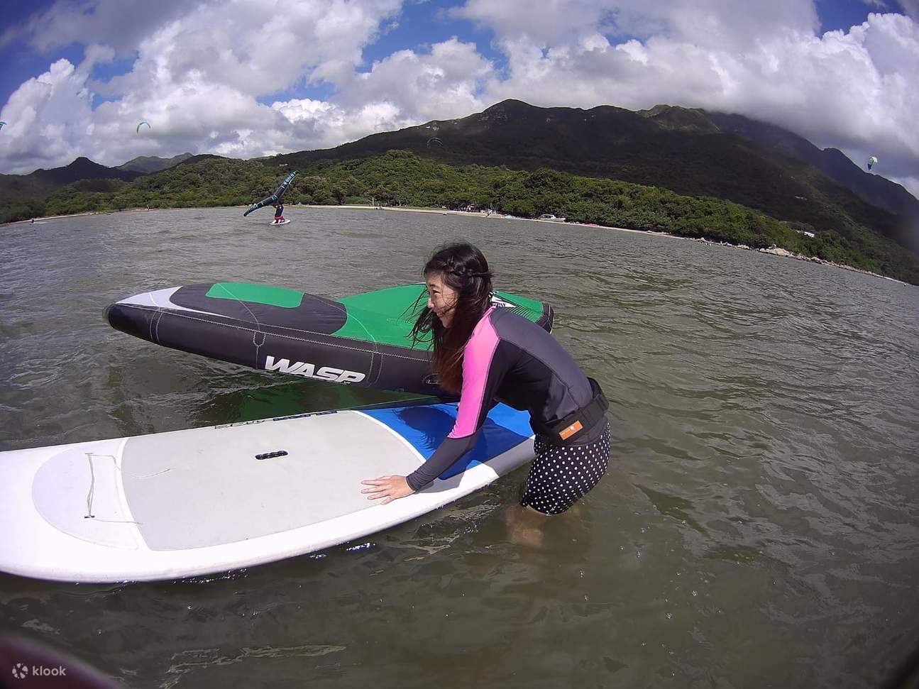 大屿山风筝冲浪体验