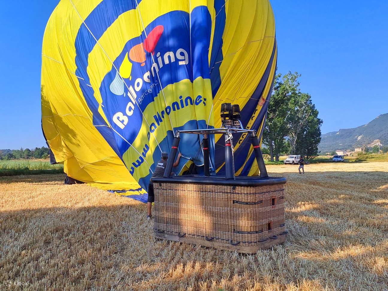 Naik belon udara panas dengan pilihan pengambilan dari Barcelona