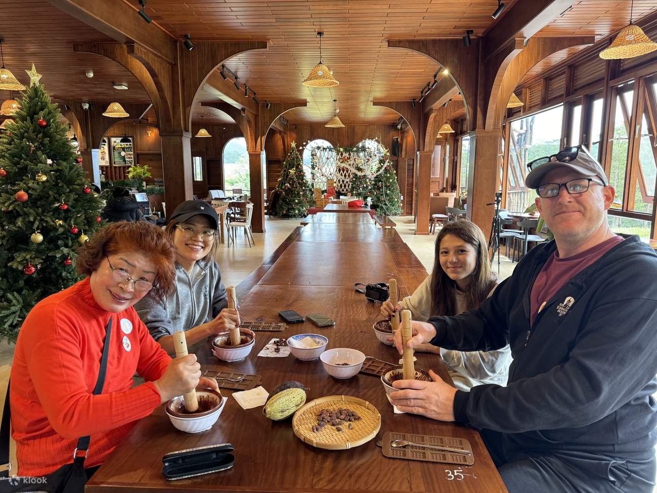 Taller de Elaboración de Chocolate Fácil y Divertido en Dalat