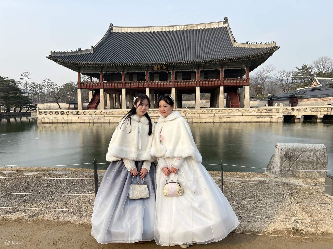 Byulgungteo Hanbok Experience Gyeongbokgung Branch