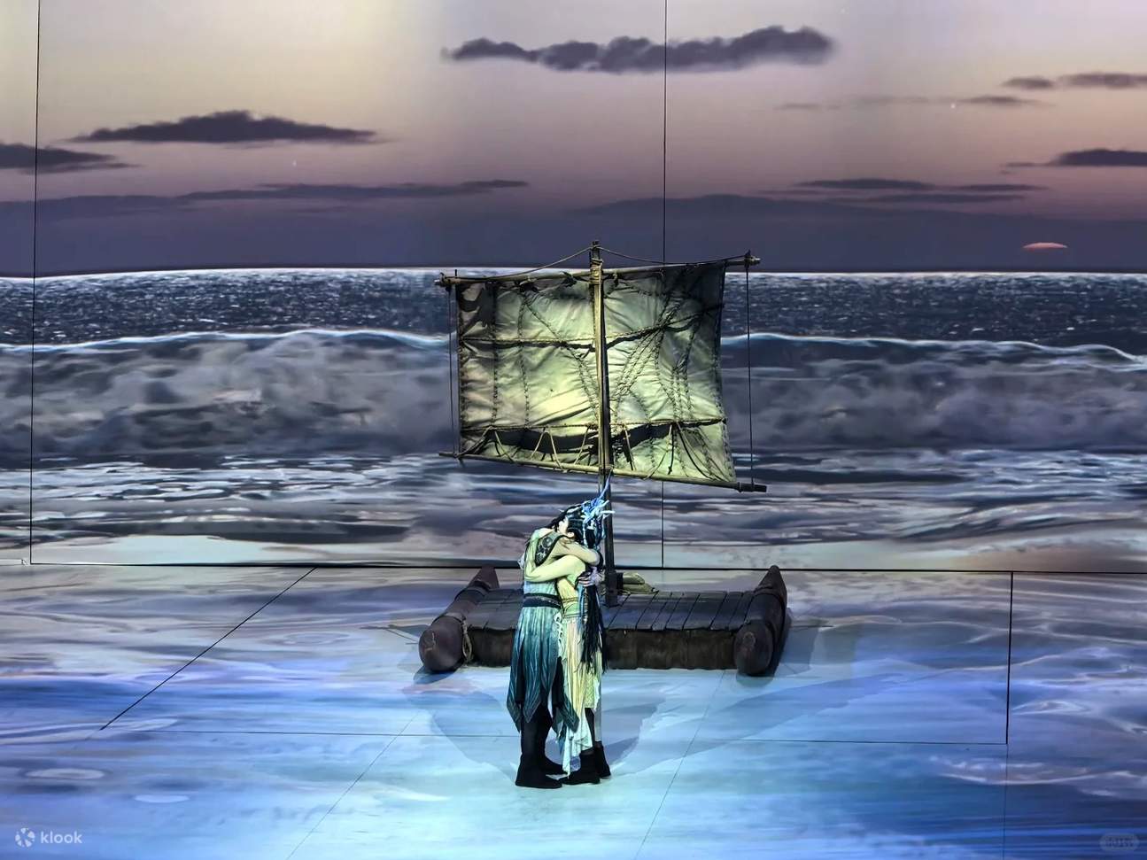 Nhạc kịch sử thi hàng hải nhập vai 