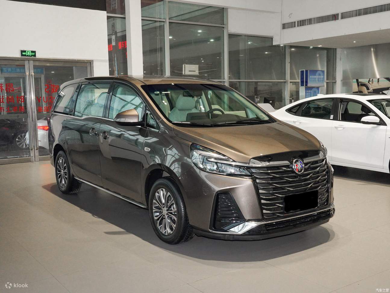 Xe thương mại 7 chỗ sang trọng - Buick GL8