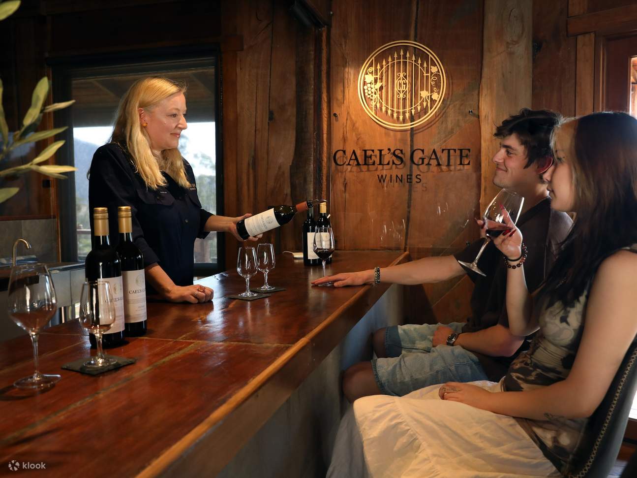 Cael's Gate: Vino y almuerzo de labrador