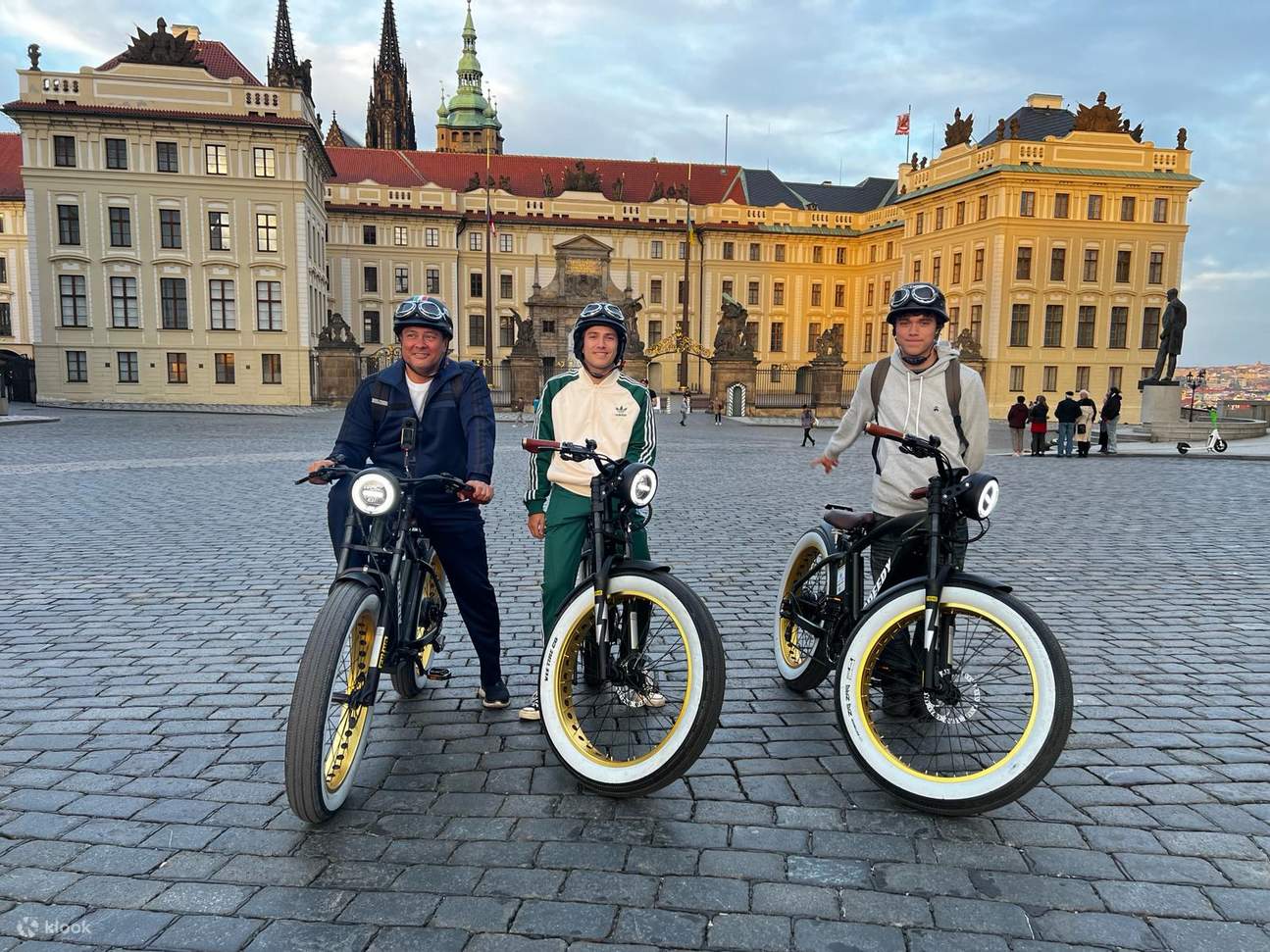 Retro e bikes deals