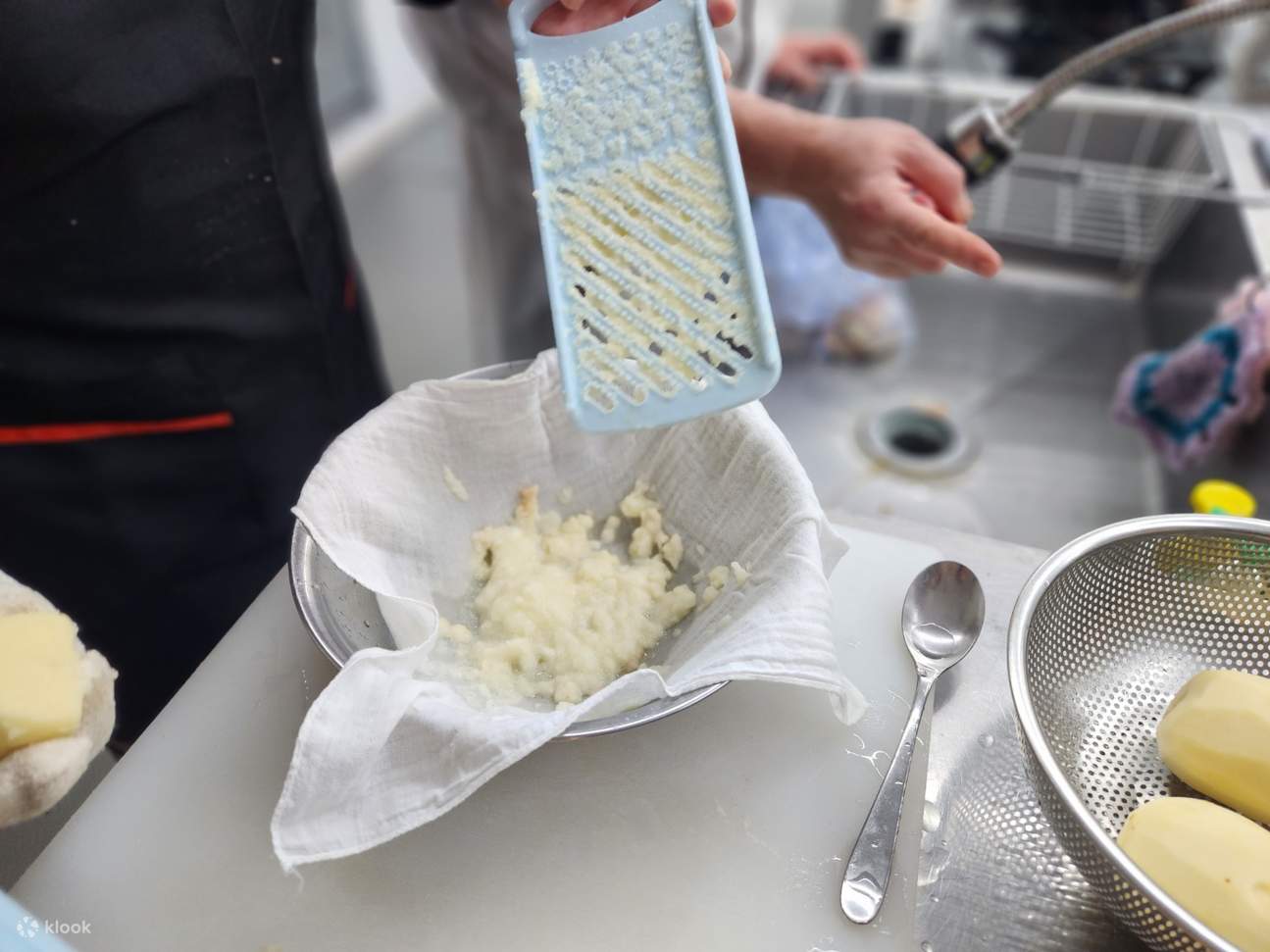 制作一种下酒菜，土豆饼