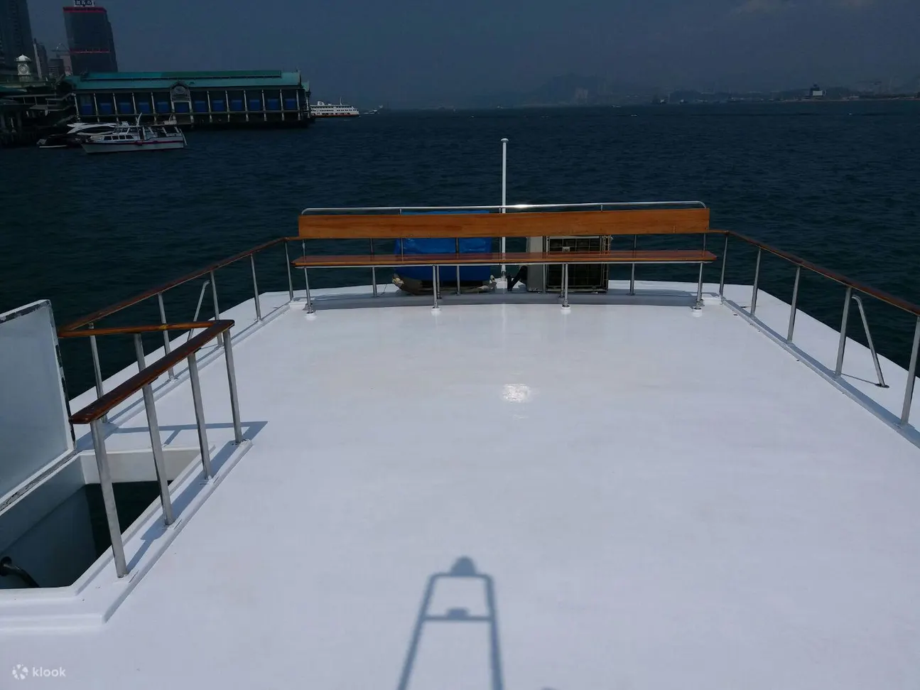 日閒/夜晚游艇體驗（無限暢飲+維港攝影）