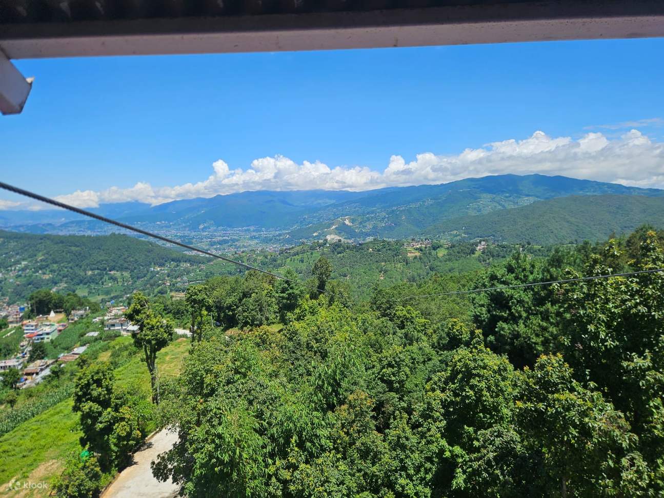 ผจญภัยไปกับซิปไลน์ที่ยาวที่สุดเป็นอันดับ 2 ของเอเชียในกาฐมาณฑุ