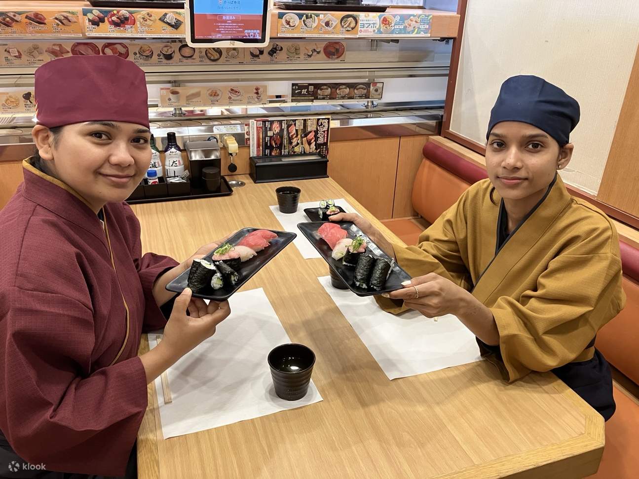 【Osaka】Expérience de préparation de sushis et de tapis roulant