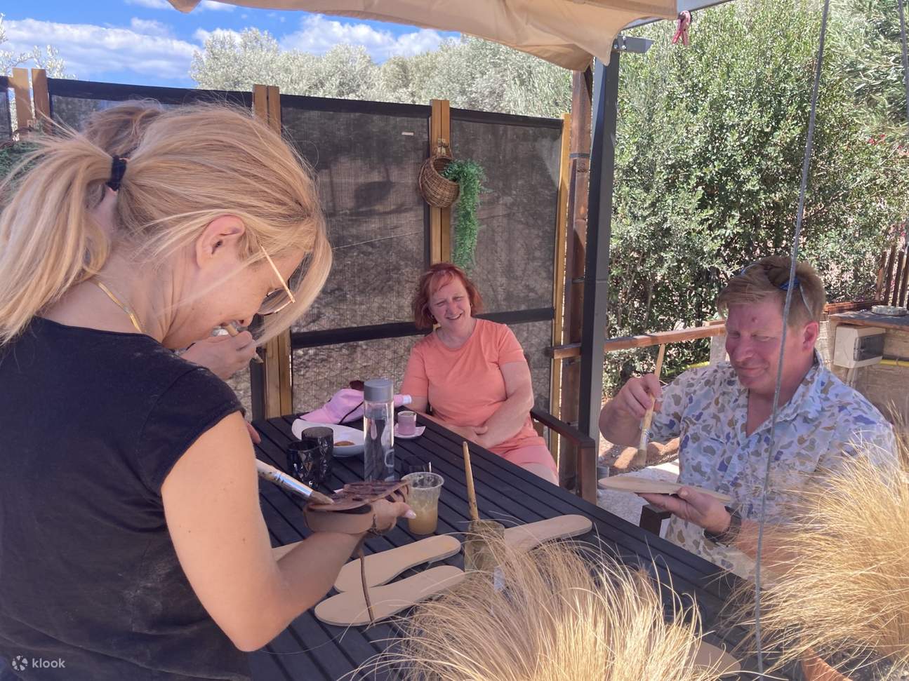 希腊雅典：手工皮革凉鞋制作工作坊