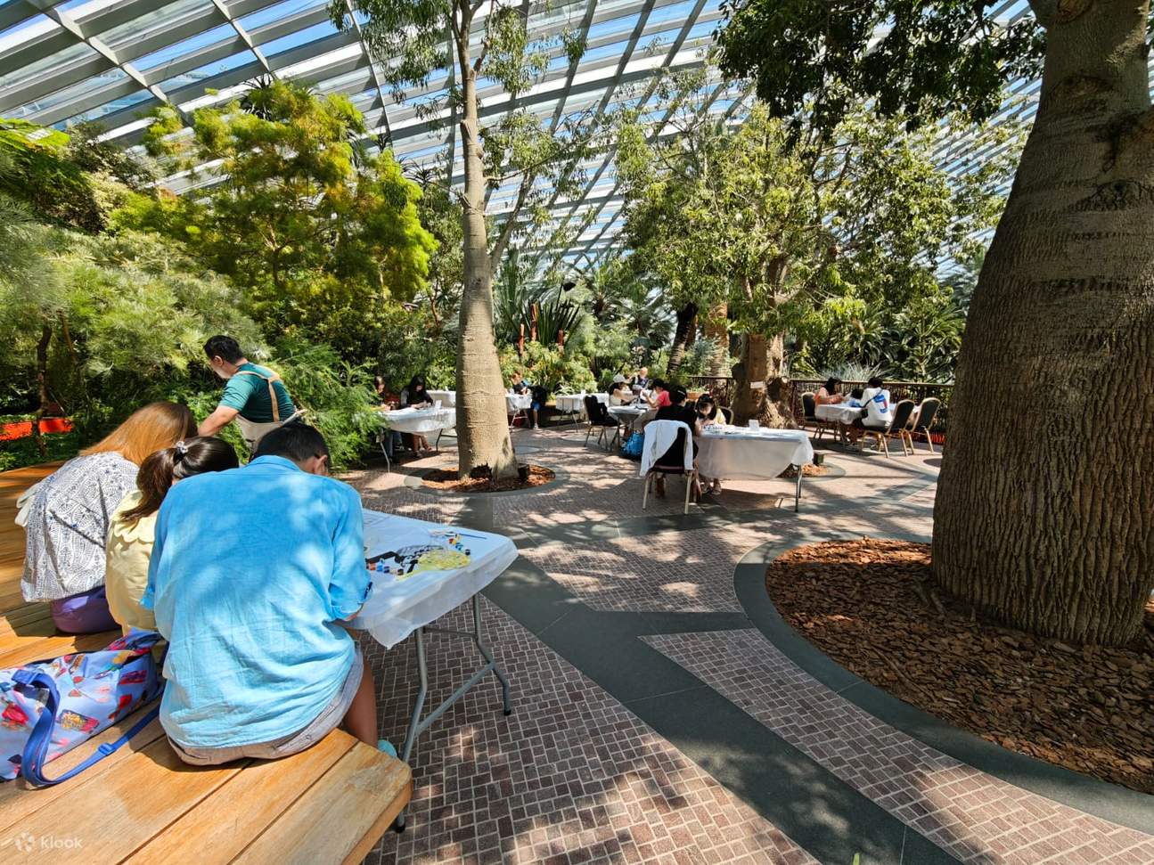 Descubriendo la belleza de la arquitectura peranakan y el arte en azulejos