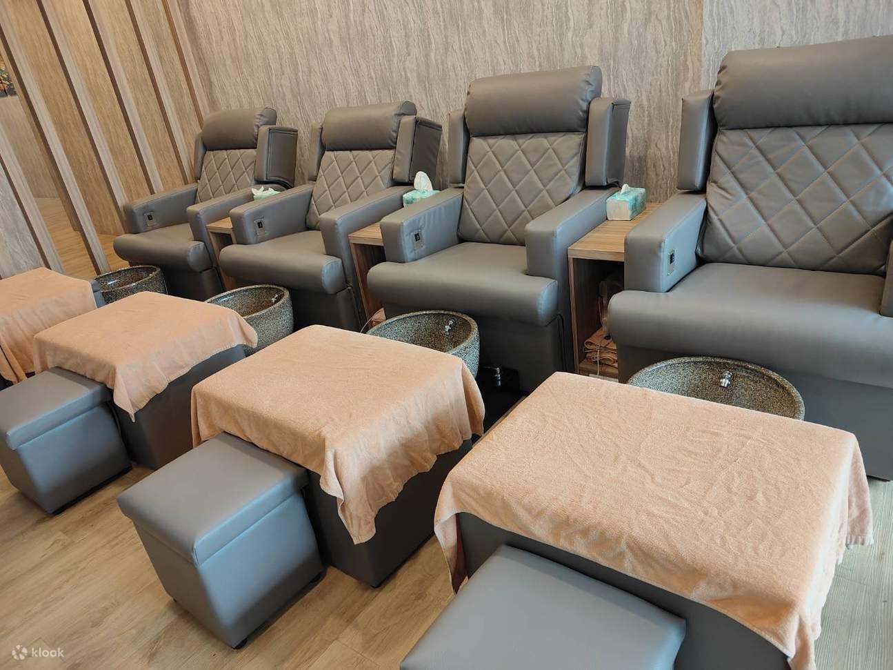 Taipei Wanhua: Tian Ya Hai Jiao Foot Reflexology