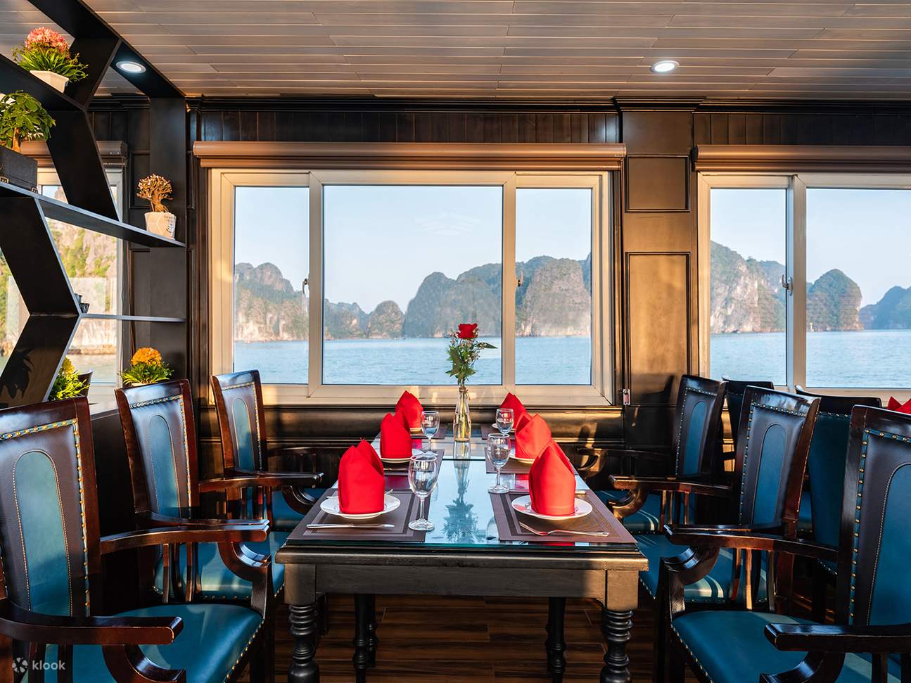 Halong Bay Tagestour mit Sung Sot und Ti Top mit Reina Cruise