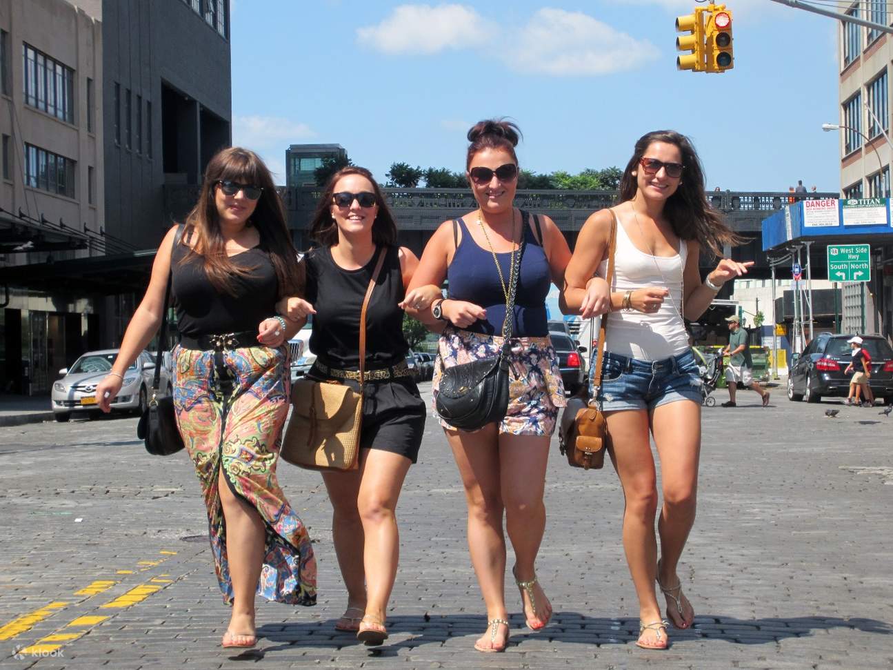New York Sex and the City Hotspots Tour Klook