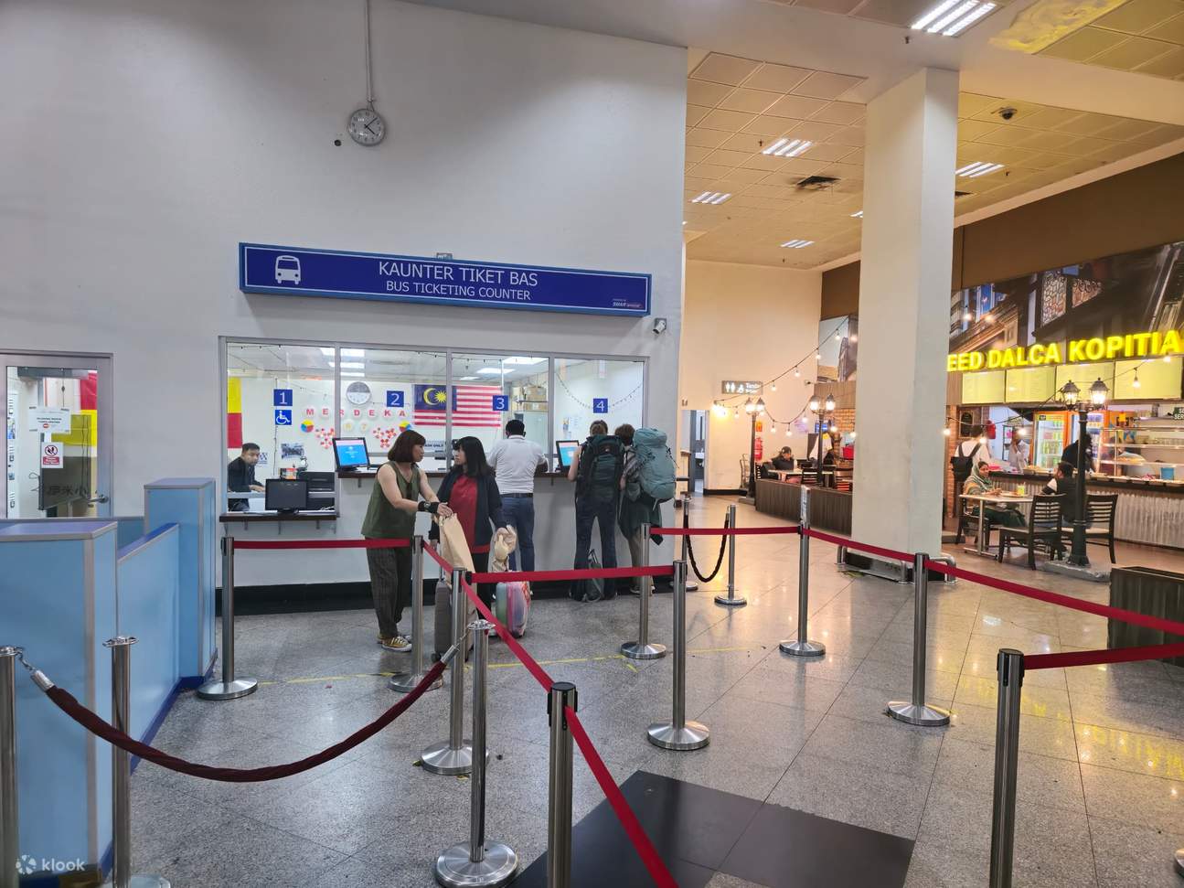 Johor Bahru (Terminal de Autobuses Larkin) - Terminal Ungku Tun Aminah (TUTA) - KLIA T1/T2