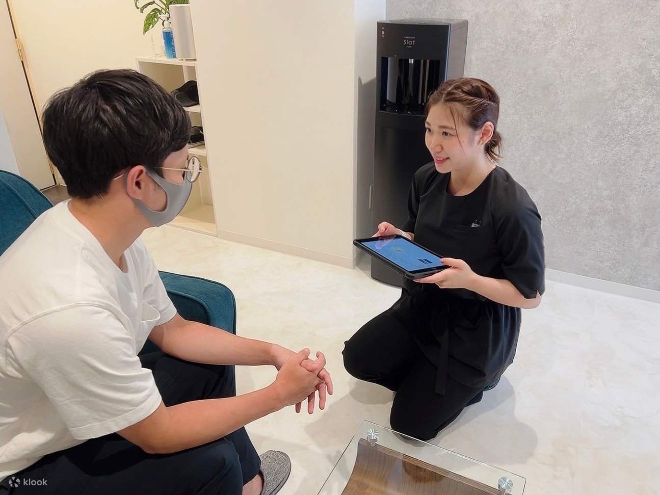 会根据客户的头皮状况，提供针对性强的按摩，帮助解决您的烦恼。
