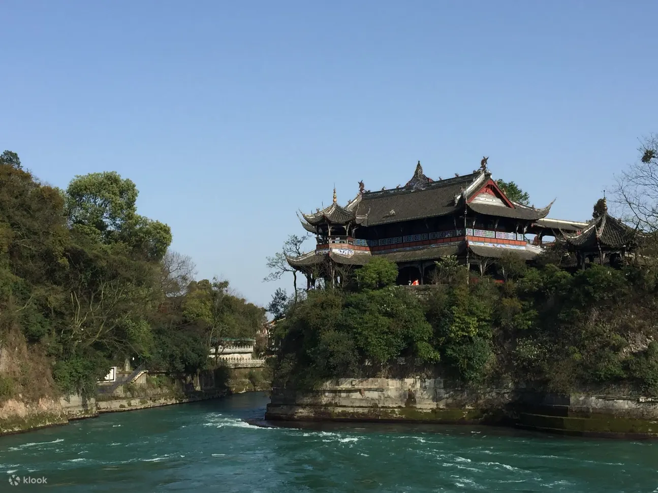 包车游览 成都往返神树坪基地&都江堰一日游
