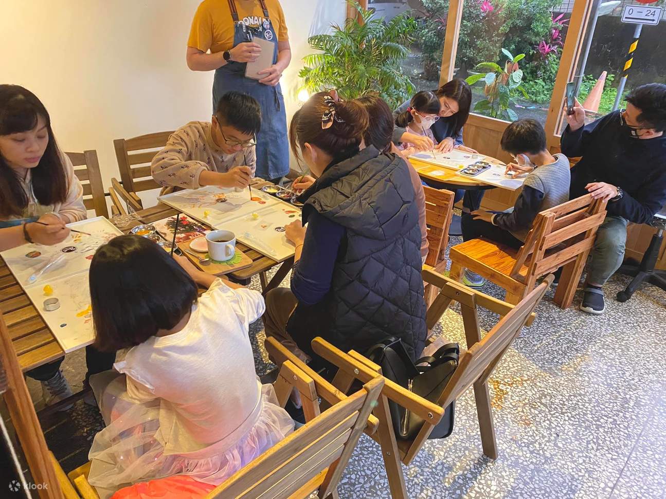 Rebirth Chocolate Painted Chocolate DIY