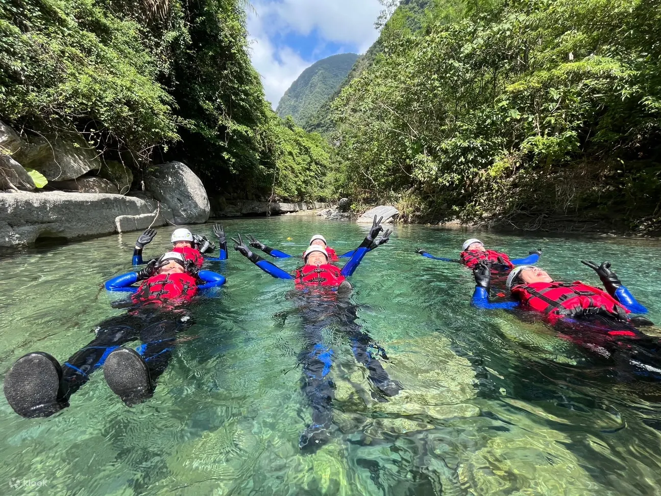 花莲: 三栈北溪溯溪体验/含攀瀑, 跳水, 原住民风味餐