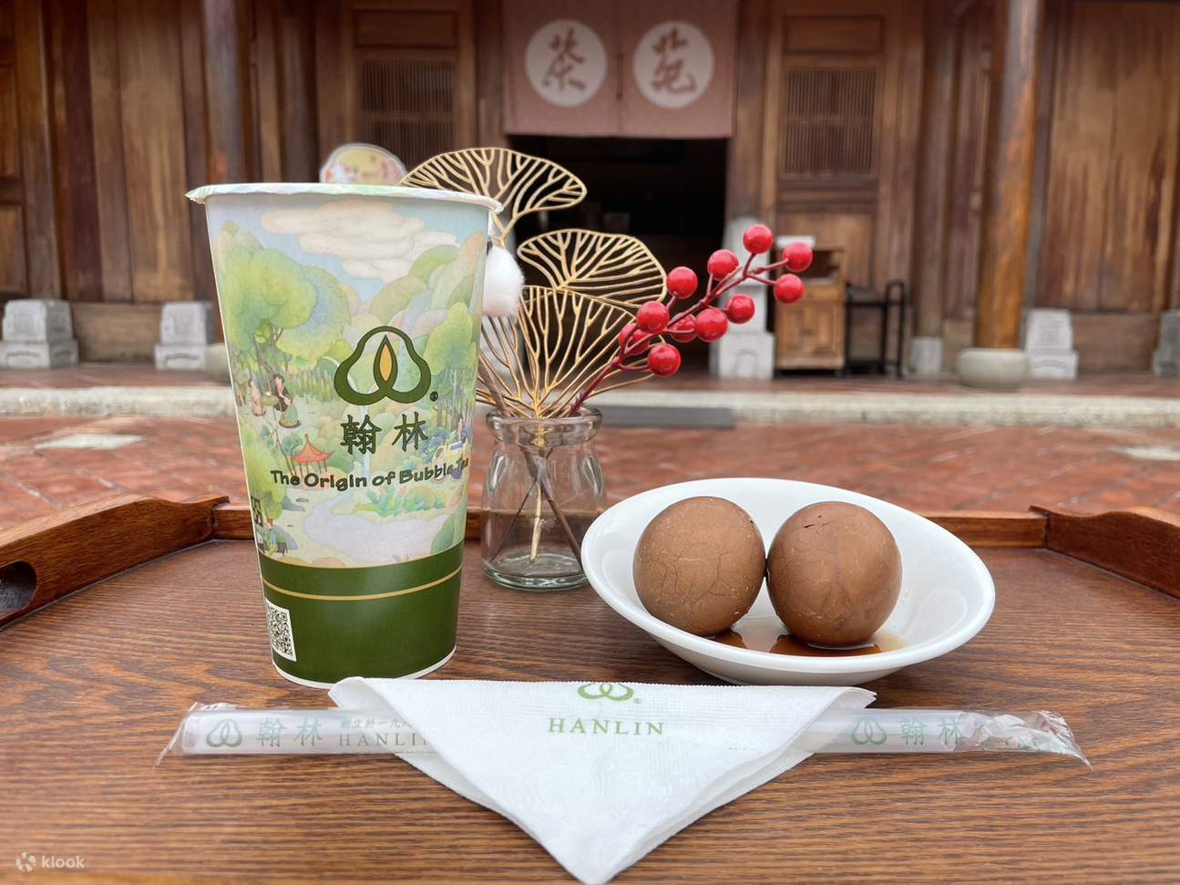 Set panda bubble tea + tea eggs (2 pieces)