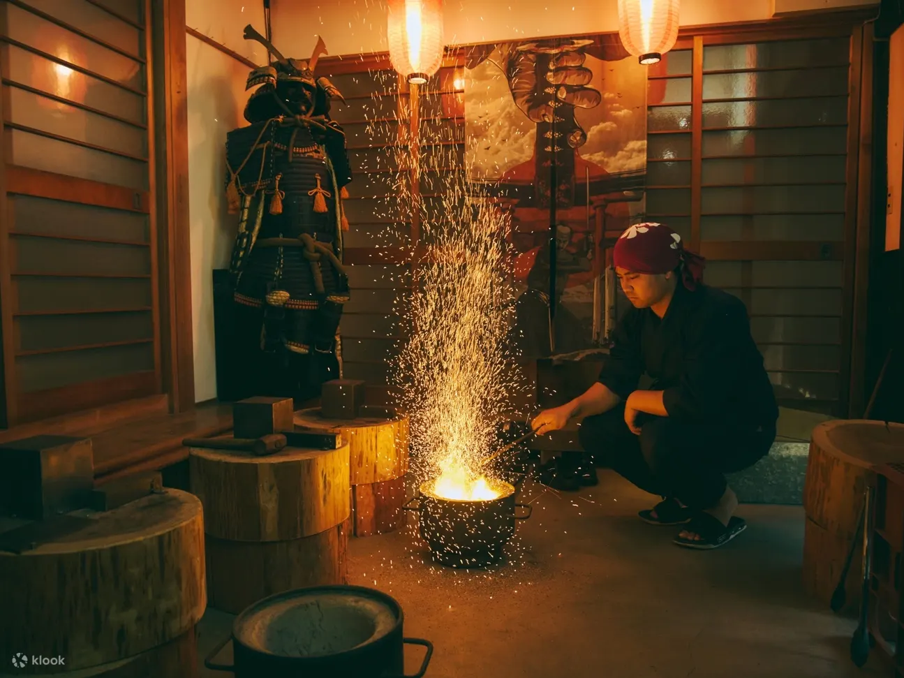 在京都铁匠处体验道地的制刀体验