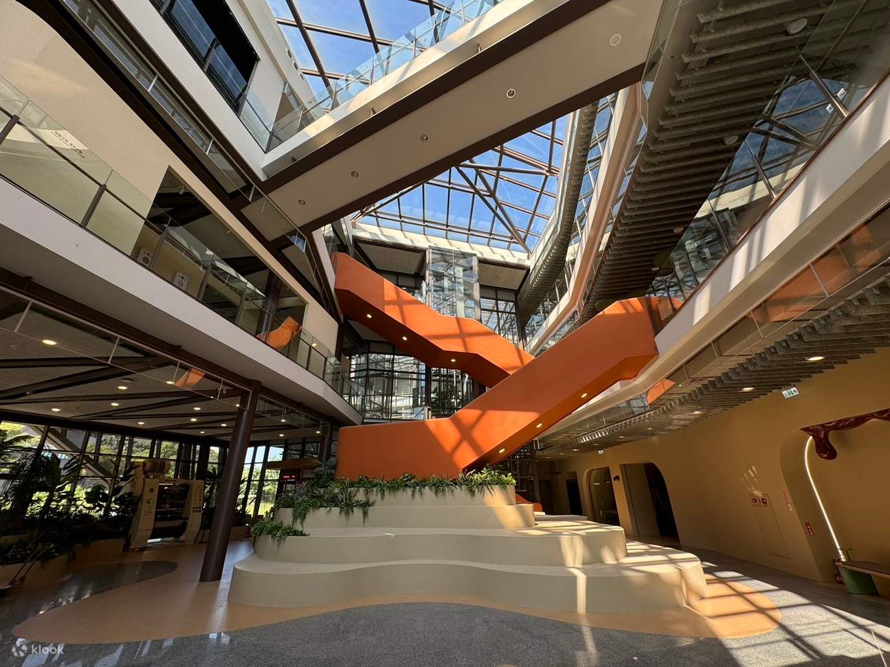 77チョコレート共和国の階段