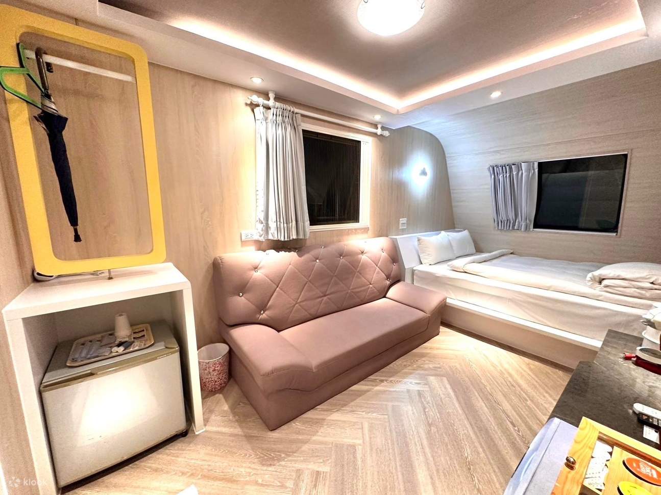 Poetry Garden Resort Night Activities