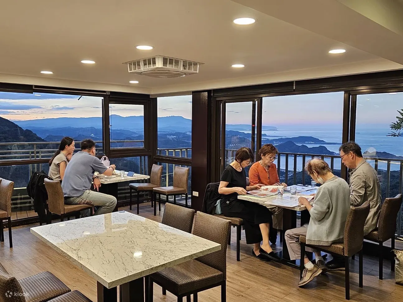 九份古窗海景会馆