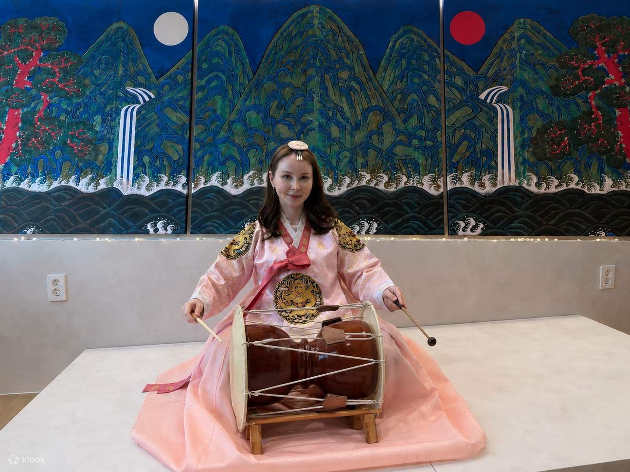 Seoul: Korean Culture Experience Janggu Class with Hanbok - Klook
