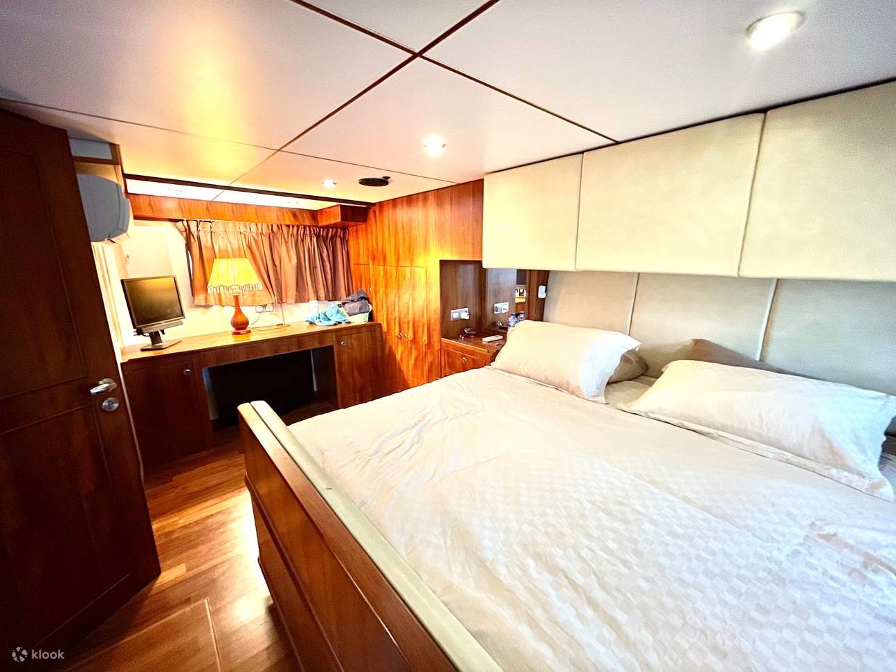 overnight yacht rental singapore