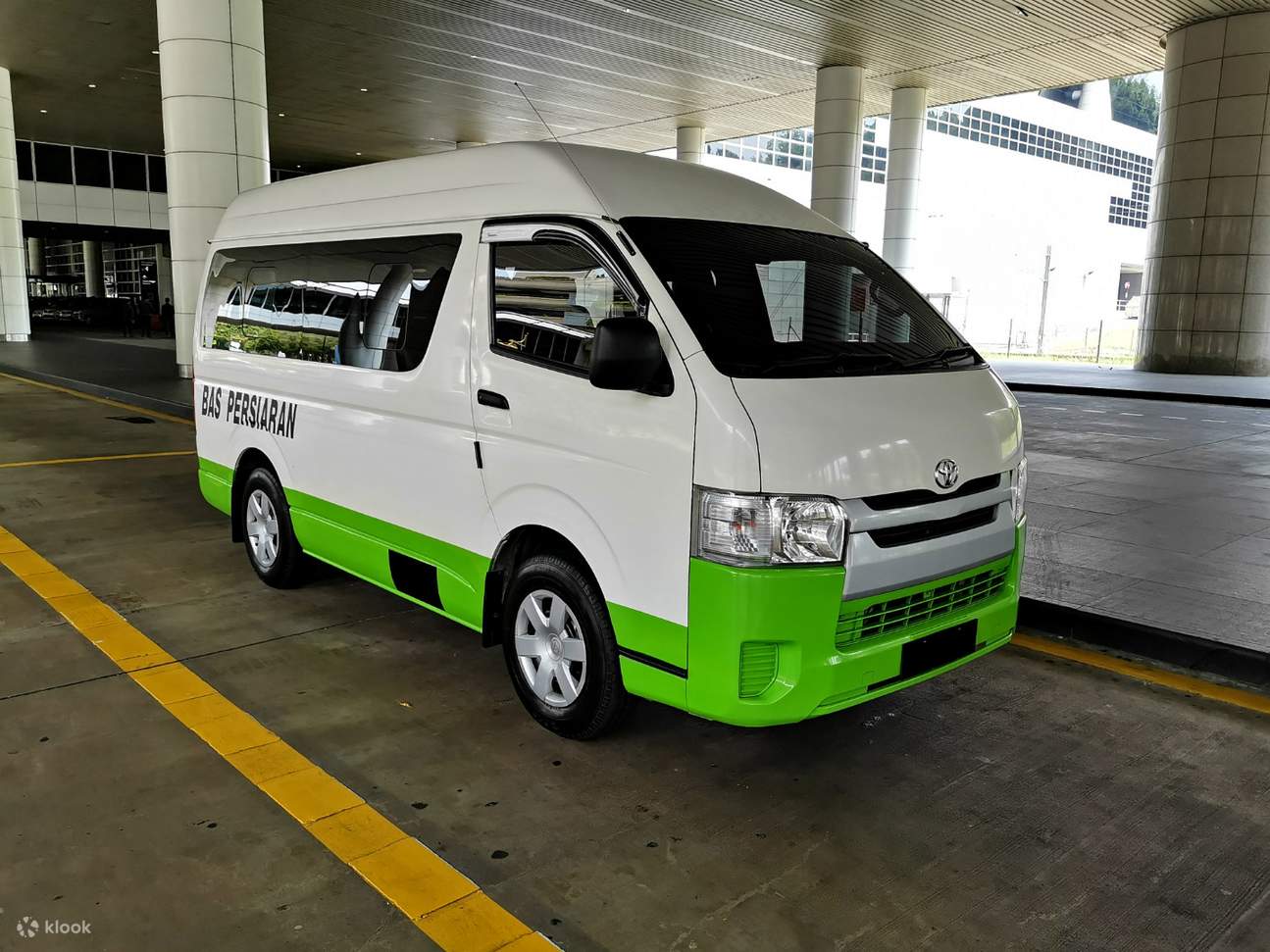 Shared Kuala Lumpur International Airport (KLIA) Transfers for Kuala
