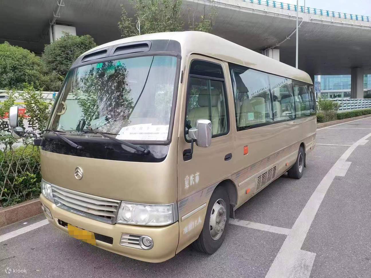 Minibus 19 places : Kowloon/Golden Dragon/Higer et autres équivalents