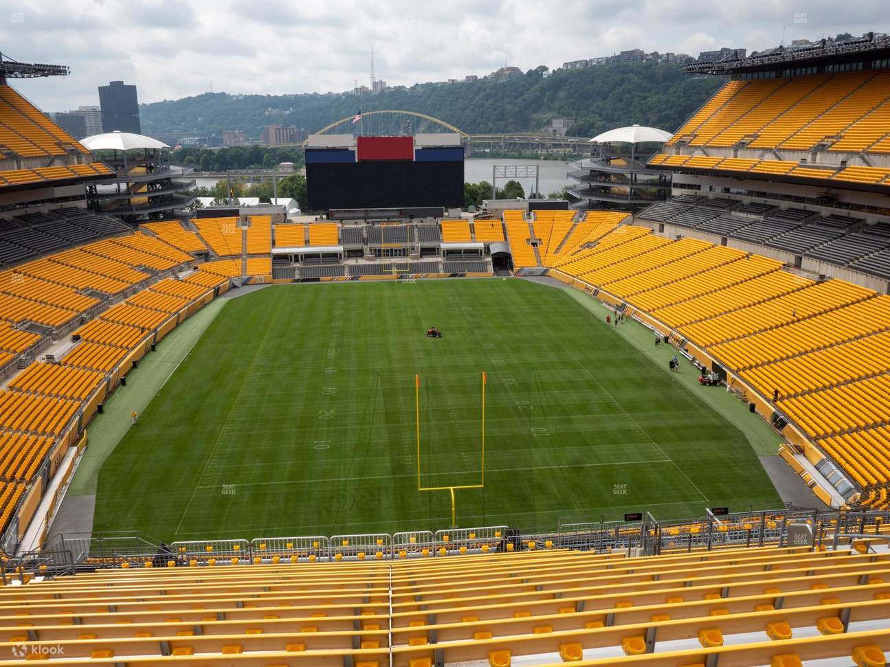 Top 10 Most Expensive Stadiums 1. SoFi Stadium (USA) - $5.5 billion, opened  2020, capacity 70,000 (expandable to 100,000). 2. Allegiant Stadium (USA) -  $1.9 billion, opened 2020, capacity 65,000. 3. MetLife, image size:1295x971